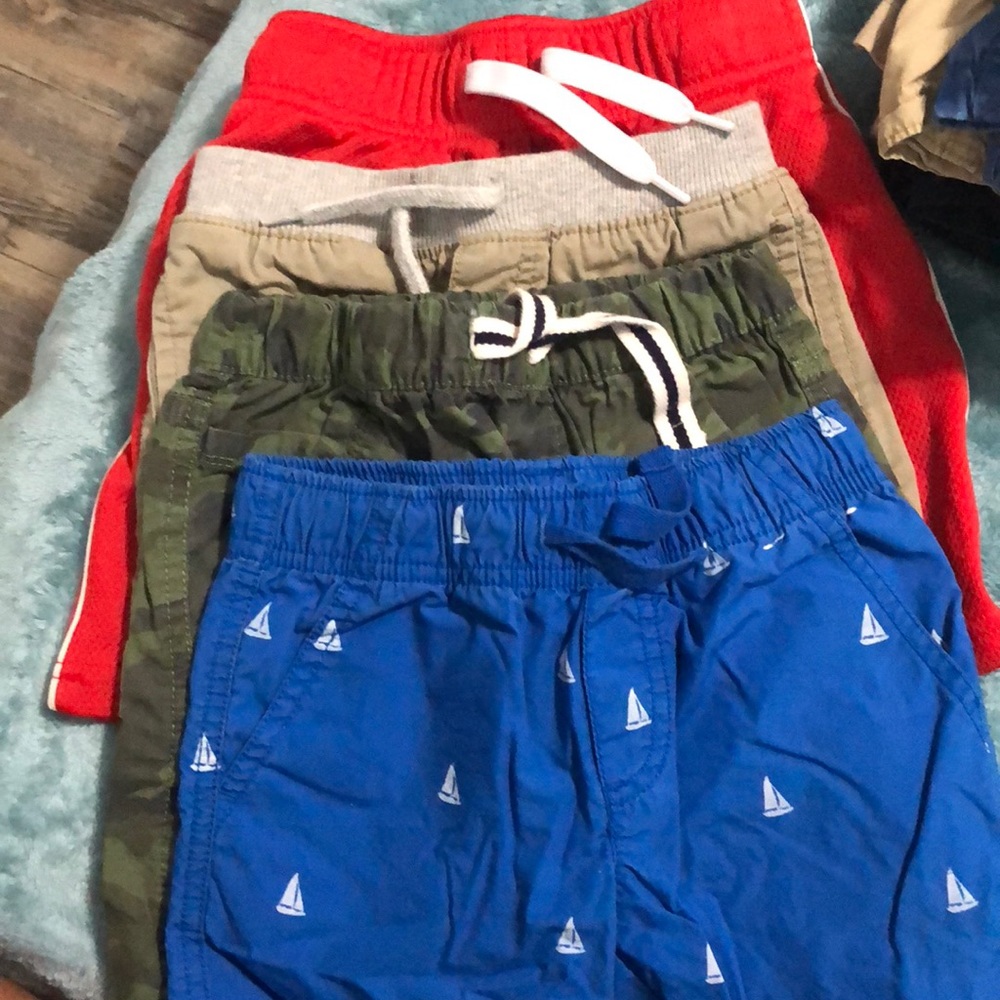 4 pairs of kids shorts 4 t